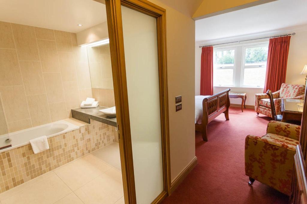 דומפריס Woodland House Hotel חדר תמונה