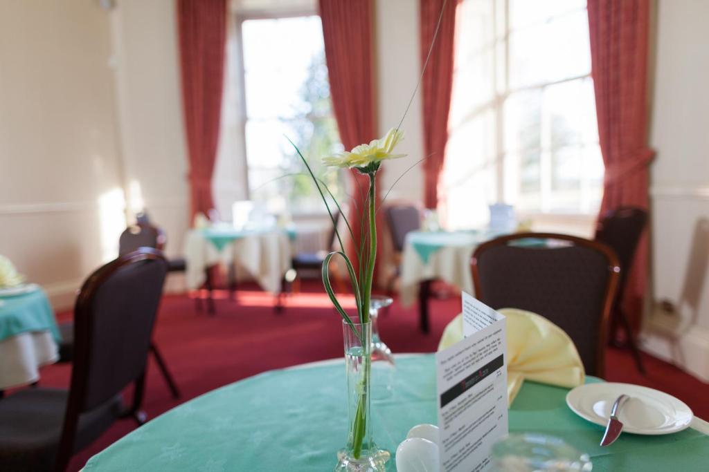 דומפריס Woodland House Hotel מראה חיצוני תמונה