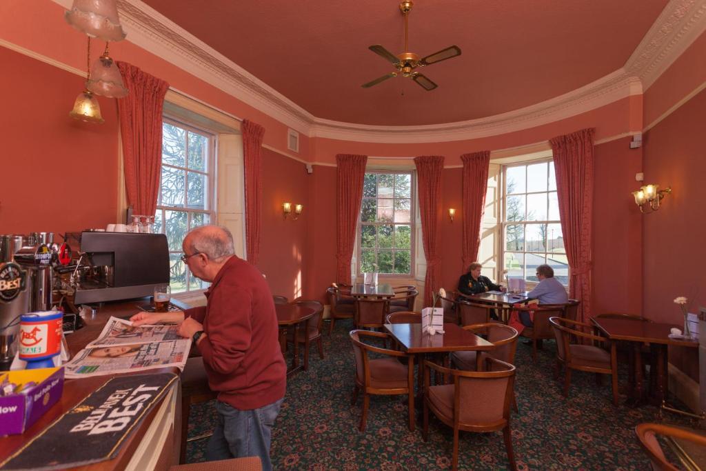 דומפריס Woodland House Hotel מראה חיצוני תמונה